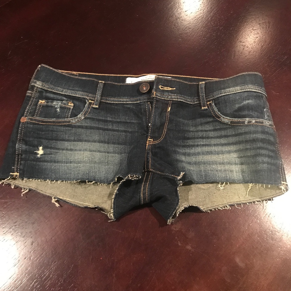 Abercrombie and Fitch shorts - Picture 1 of 2